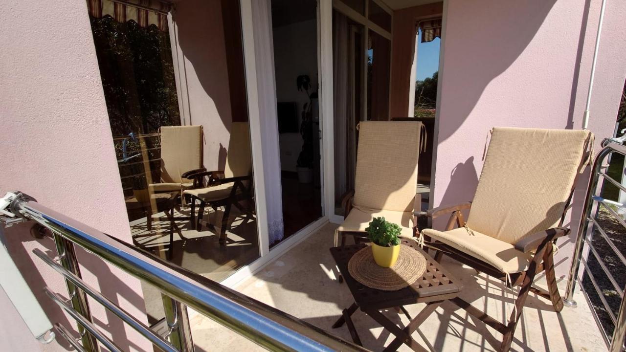 Apartments Lola Rovinj Ngoại thất bức ảnh