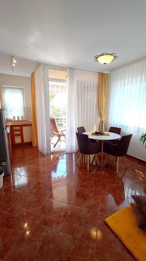 Apartments Lola Rovinj Ngoại thất bức ảnh