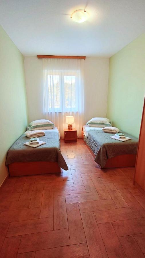 Apartments Lola Rovinj Ngoại thất bức ảnh
